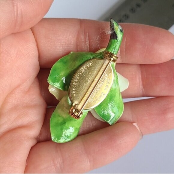 Vintage Signed Collectible Cara China White Flower Floral Brooch London - Picture 10 of 10